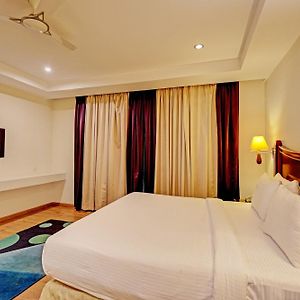 Hotel Ssd Tork Plaza Near Igi Airport Delhi
